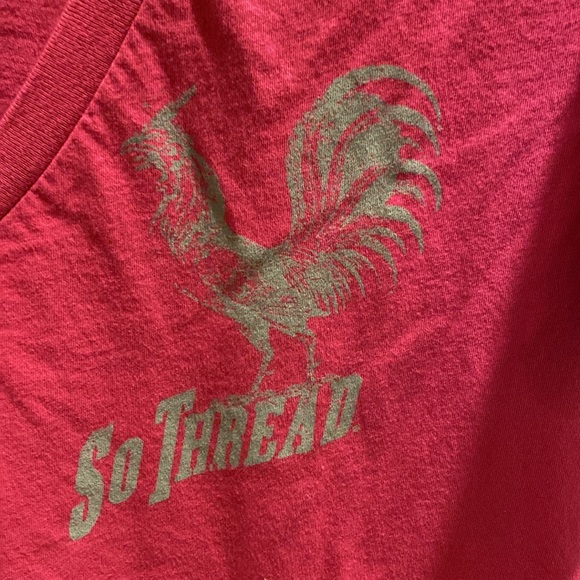 So threading company women’s short sleeve T-shirt says two XL - Picture 4 of 6